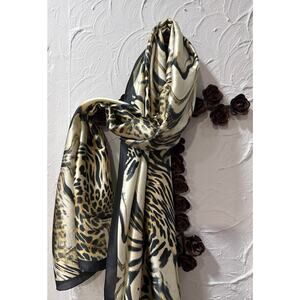 Elegant Animal Print Beautiful Scarf - Size: 32x68